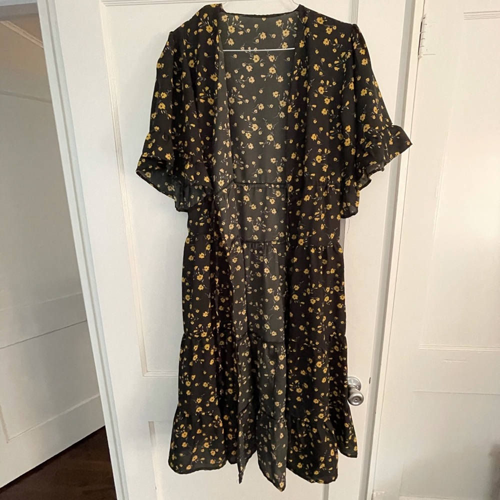 Floral Urban Outfitters Kimono